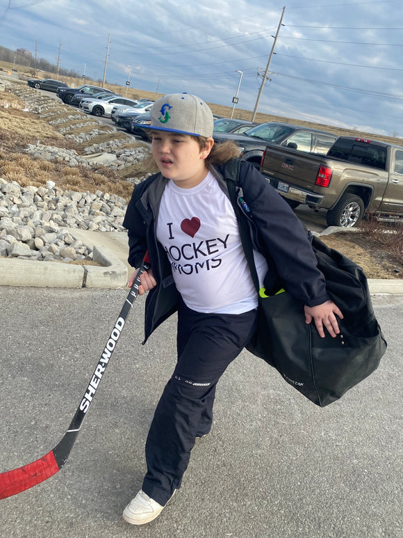 I ❤️ hockey moms t shirt