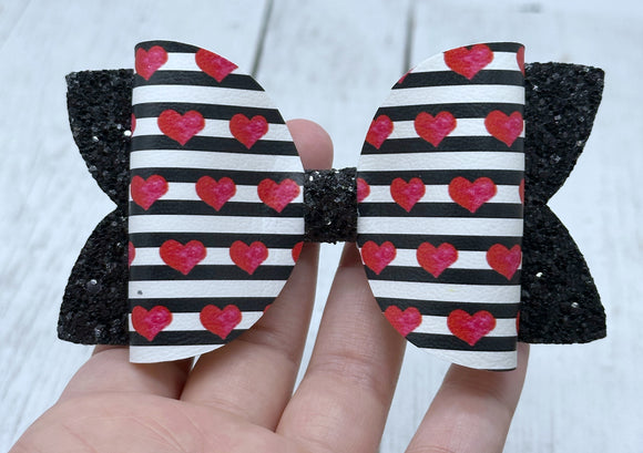 Striped hearts Elliot bow