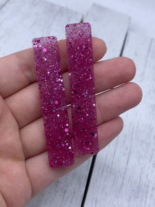 Metallic pink resin clip