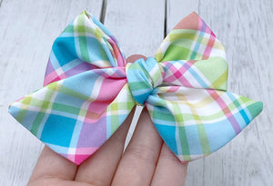 Spring plaid Avery bow