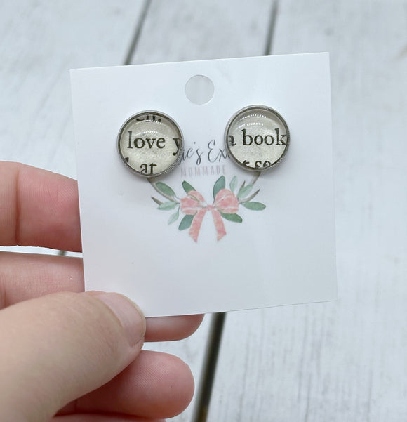 Love Books stud earrings